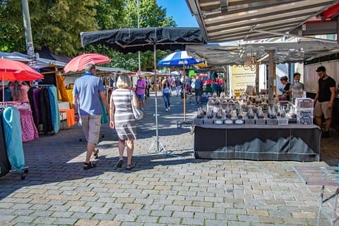 Majestic Berlin: En turné i Mitte med en lokal!