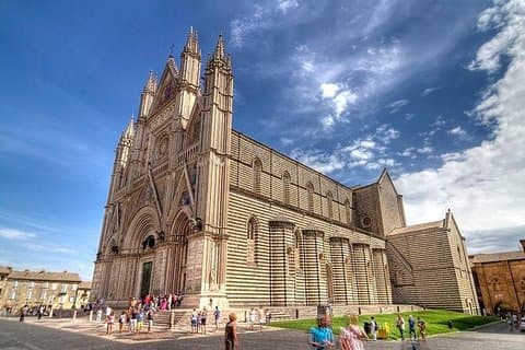 De Florença PRIVADO: Umbria histórica, Assis e Orvieto - No caminho dos romanos