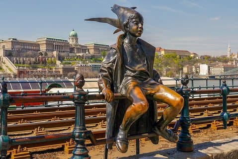 Explore el arte y la cultura de Budapest con un local