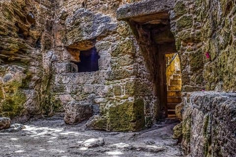 Catacomb Tour em Sofia guiado por um local
