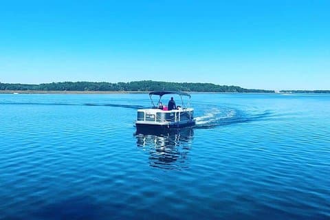 4-Hour Private Hilton Head Pontoon Boat Rental