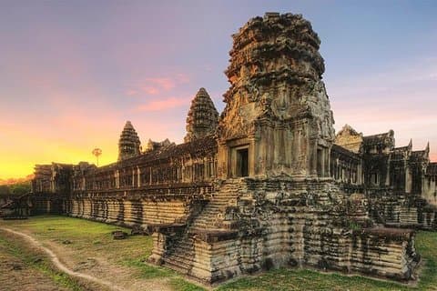 Tour privato dei templi di 2 giorni con tramonto e alba