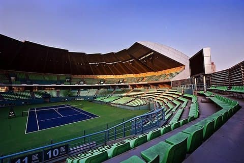 南京オリンピックスタジアムとシティホテル間のプライベート送迎