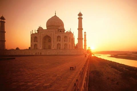 Geführte Taj Mahal bei Sonnenuntergang mit Abhaneri Step Well & Agra Fort Tour von Jaipur