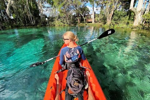 Heldags tandemkajakkutleie for to personer i Crystal River, Florida