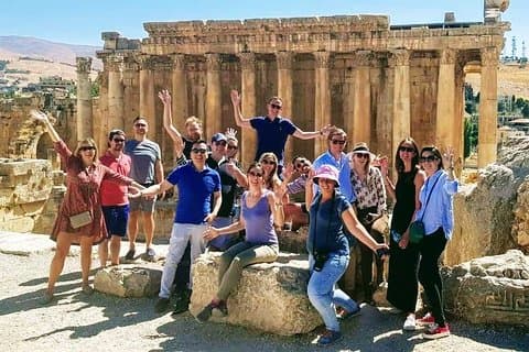 Tour guidato per piccoli gruppi a Baalbek, Anjar e Ksara con pranzo
