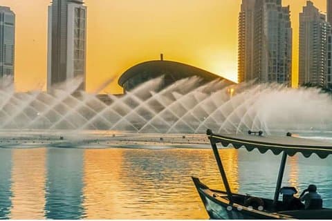 Dubai: Fountain Show and Burj Lake Ride by Traditional Boat