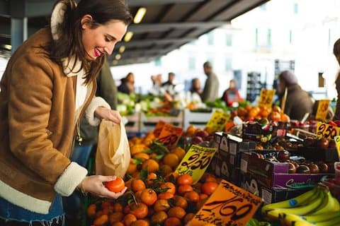 Divertente tour gastronomico privato di Firenze con una Food Expert locale Martina