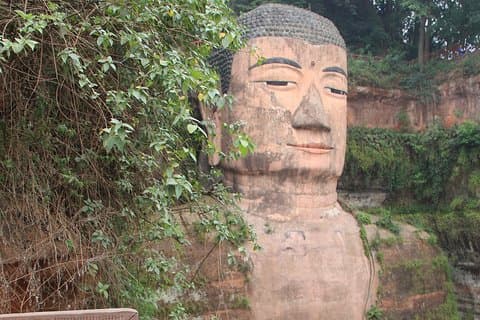 1-daagse Chengdu privétour naar Leshan Buddha, Hot Pot Dinner & Sichuan Opera Show