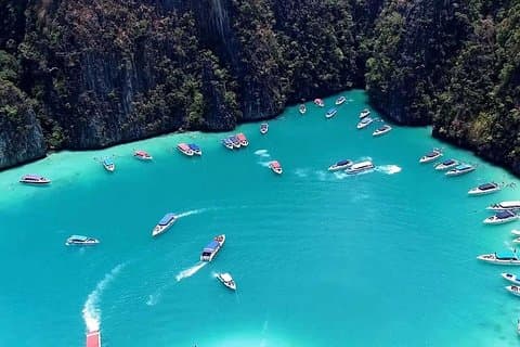 Phi Phi och Bamboo Island Tour med Speed Boat