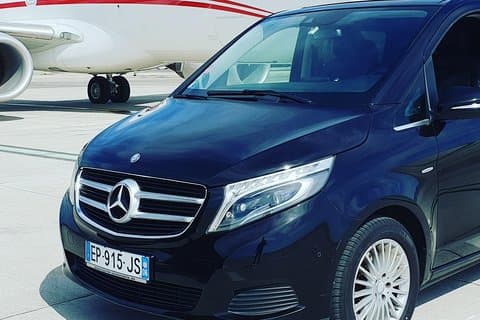 Premium 7-sitsig skåpbilstransfer Nice flygplats >> Cannes