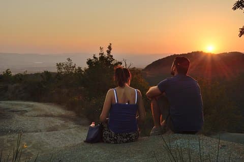 Solnedgang i apenninerne - aftenlys og skovlyde