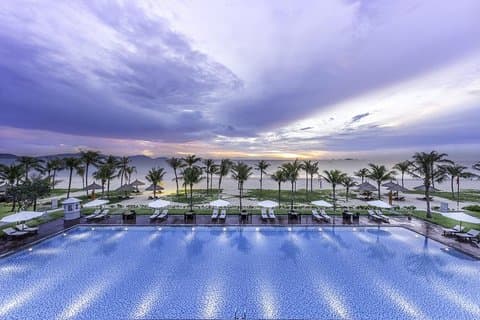 Nha Trang til Vinpearl Resort & Spa Long Beach - Privat overførsel