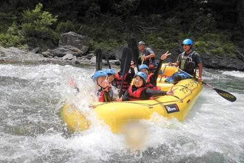 Lokale half twaalf vergadering, rafting tour halve dag (3 uur)