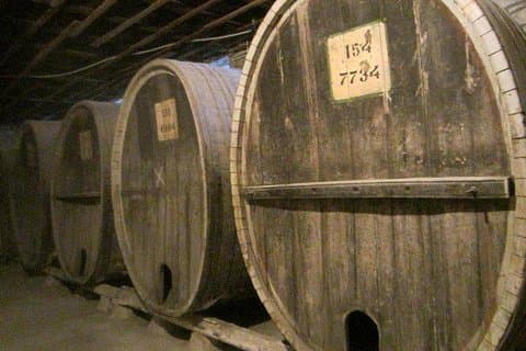 Recorrido de la bodega alemana de raíces de 1860 (Bakú-Lahij-Sheki-Ganja)