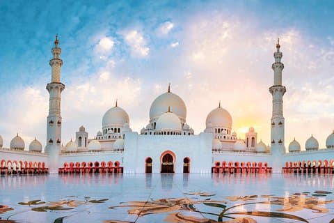 Tour della città di Abu Dhabi con ingresso al Qasr Al Watan