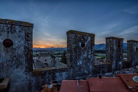 Führung und Aperitif auf den Zinnen des Schlosses von Scarperia