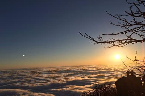 成山、楽山への3日間のプライベートツアー、E眉山の頂上での宿泊