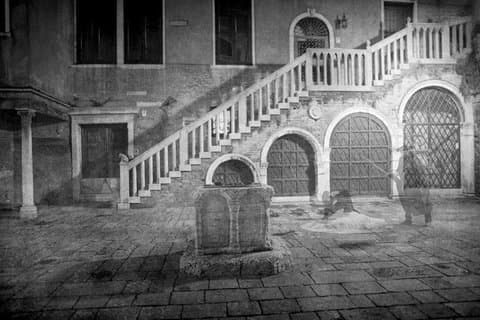 Fantasmas vagando en el anochecer (tour gratuito a Murano incluido) - PRIVADO