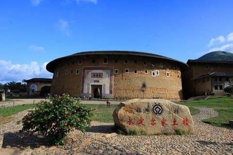 Yongding Tulou-tour van een hele dag vanuit Xiamen met Chinese lunch