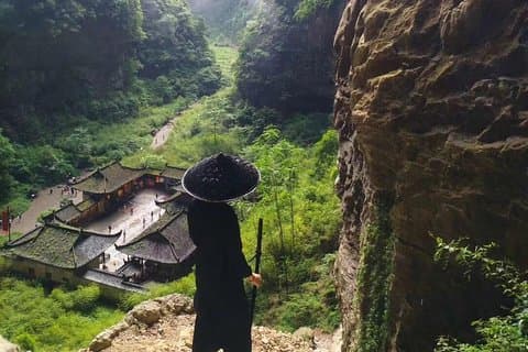 Excursão privada de 4 dias a Chongqing com a escultura de Dazu e pernoite no cárstico de Wulong