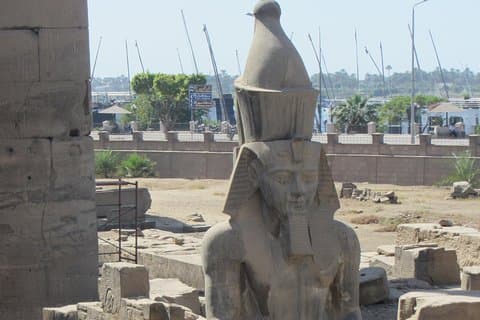 Visite privée d'une journée complète de Charm el-Cheikh à Louxor - Temples et tombes