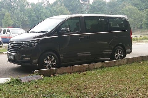 空港送迎 KLIA および KLIA2 (車両 1 台あたり)