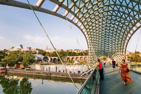 3 Full days in Georgia with private tour, free aiport