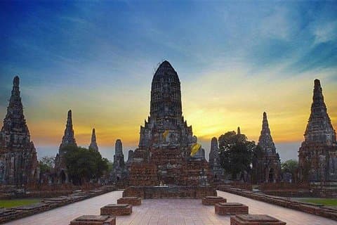 Ayutthayas Top-Attraktionen & Bootsfahrt vom Busbahnhof