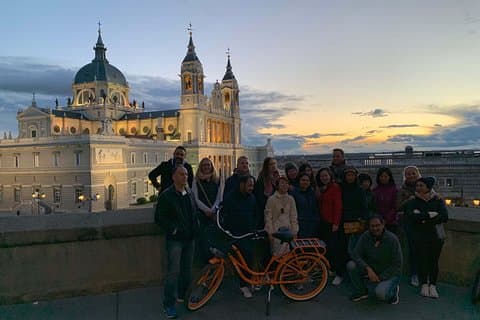 Madrid Sonnenuntergang und Nachtlichter eBike Tour