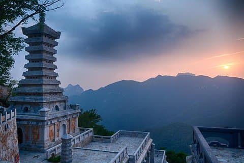 Privétour van een hele dag naar de Shaolin-tempel en het berglied vanuit Zhengzhou