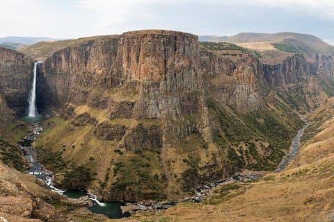 Tour privato del Lesotho di 3 giorni, Sani Pass e Cascate Maletsunyana