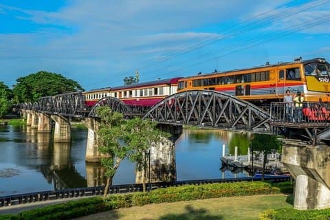 De Banguecoque: Rio Kwai Tour com o Jeath Museum e a Death Railway