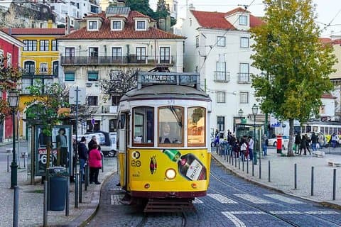 Lissabon: een wandeltocht om vertrouwd te raken met geschiedenis, verhalen en levensstijl