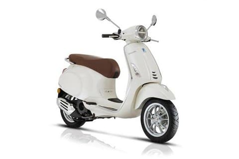 Rollerverleih Vespa Primavera 125cc ab Sorrent
