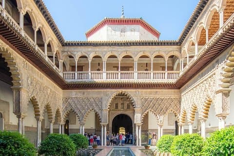 Sevilla Alcazar: Begeleide Premium Tour met Priority Entree