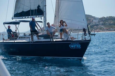 Halv dag privat snorkel seglingsäventyr i Cabo San Lucas
