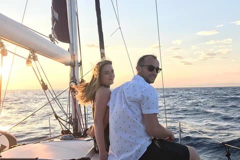 Ervaar romantische zonsondergang zeilen op een modern 36ft (11m) zeiljacht | Hvar