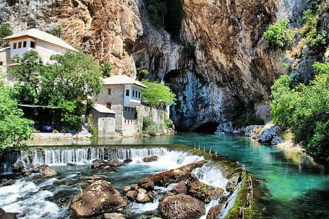 Mostar - Ort, an dem sich West und Ost auf eine ganztägige Tour treffen