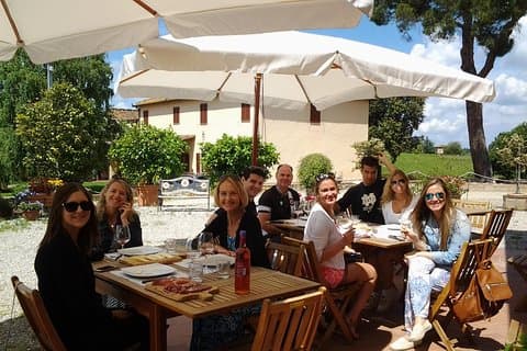 4 Wines Tasting with 2 Tuscan Cheeses & Tour at the winery
