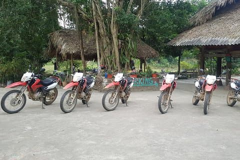 Tre dagars motorcykeltur Pu Luong
