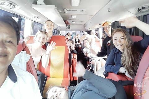 Lufthavnstransport for store grupper – Privat bus