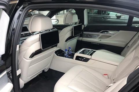 Cruise port VIP Transfer : Cruise port to Arlanda Airport 1-3 passenger