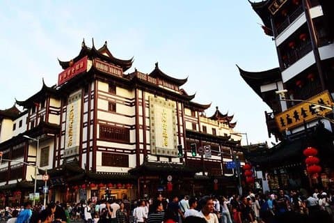 Shanghai Day Tour til Yuyuan, World Financial Center, Museum, Bund, Old Street