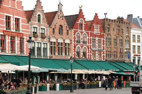 Privat 12-timers tur til Brugge fra Paris med sjåfør og guide med hotellhenting