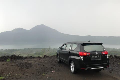 Noleggio auto privata di Bali con autista che parla inglese