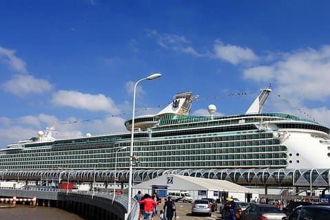 Shanghai Wusongkou Cruise Terminal afhentning og transfer til Pudong Lufthavn