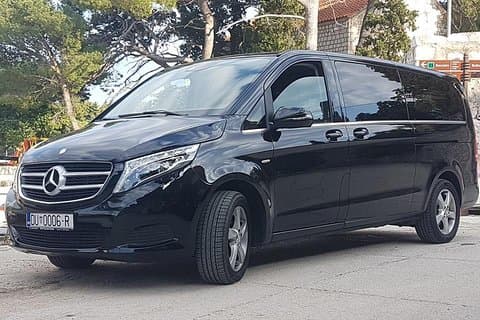 Private transfer Dubrovnik airport to Dubrovnik ACI Marina in Komolac