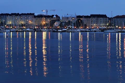 Visite privée à pied d'Helsinki avec un guide professionnel
