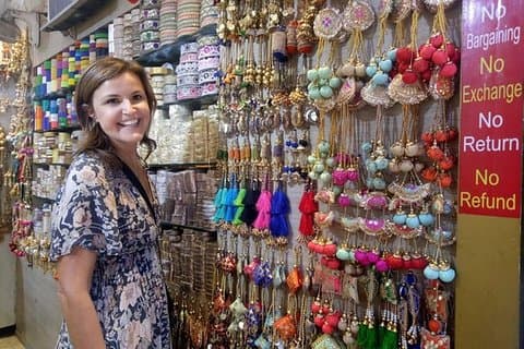 Visite shopping d'une journée à Delhi personnalisée avec une consultante